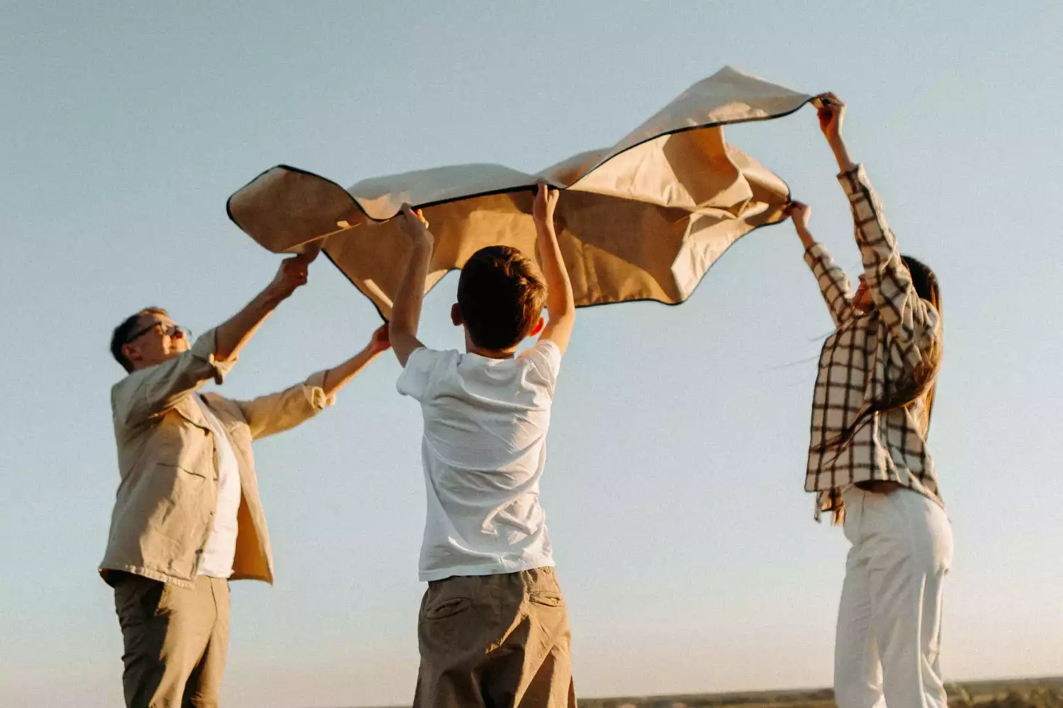 white picnic blanket waterproof